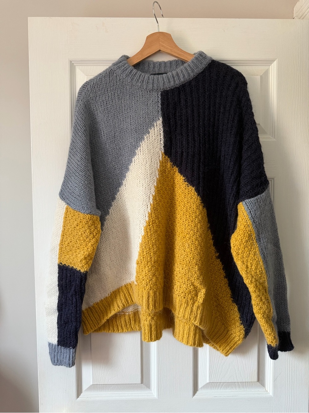 Zara Colorblock Knit Sweater in Mustard, Navy & Black S-M-L